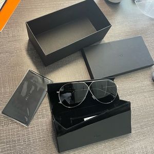 Christian Dior Women’s. sunglasses